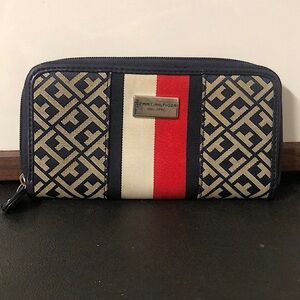 Tommy Hilfiger Wallet